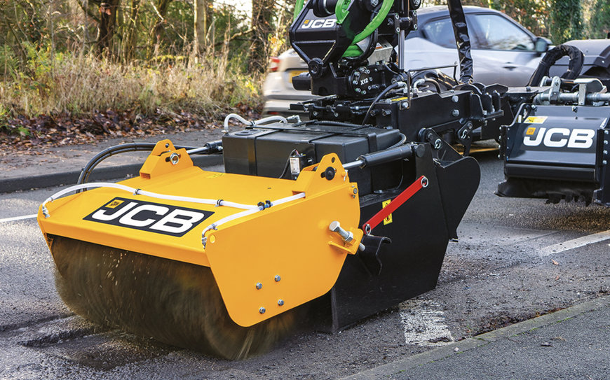 SCHLAGLÖCHER ADE – JCB STELLT NEUE SPEZIALMASCHINE VOR